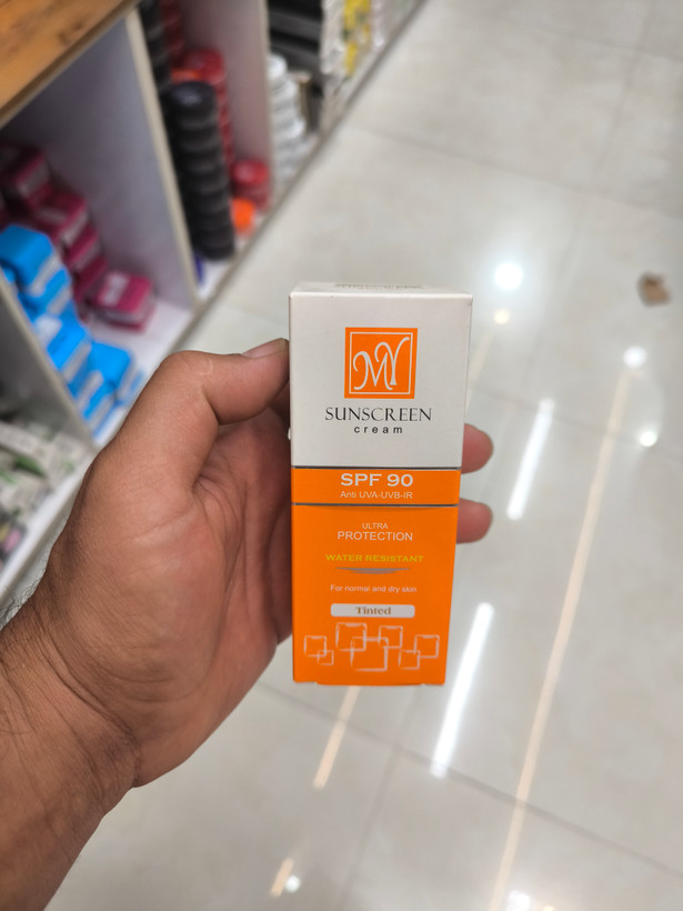 کرم ضد آفتاب رنگی SPF 90 مای